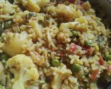 વેજીટેબલ ખીચડી (Vegetable Khichdi Recipe In Gujarati) રેસીપી સ્ટેપ5ફોટો