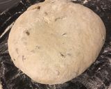 Foto del paso 4 de la receta Pan con tomate, cebolla y aceitunas
