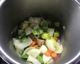 Foto del paso 2 de la receta Crema de calabacín y verduras