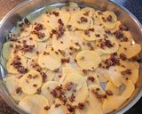 A picture of step 5 of Potatoes Mousakka.