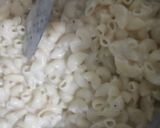 A picture of step 2 of Mac & cheese (macaroni).