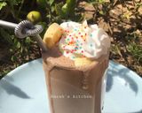 A picture of step 7 of Banana and chocolate smoothie.