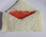 Foto langkah ke 2 dari resep Love Letter Strawberry Jam.