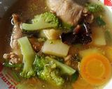 Foto langkah ke 4 dari resep 17.sop leher ayam+sayuran.