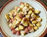 Foto langkah ke 6 dari resep Oseng sosis tahu.