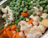 Zöldséges húsleves recept fázis 3 fotója