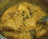 Foto langkah ke 5 dari resep Ayam Ungkep Bumbu Kuning Sedap.