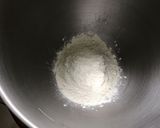 Une image de l'étape 1 de Pâte brisée épeautre pistache lait concentré.