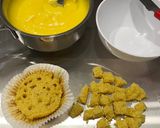 A picture of step 7 of Mimosa Muffins 💛.