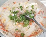 Foto langkah ke 14 dari resep Bihun Goreng Telur Wortel.