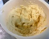 Une image de l'étape 13 de Gâteau aux pêches de vigne et miel.