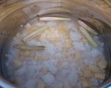 Foto langkah ke 2 dari resep Bubur Manado.
