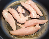 Foto del paso 1 de la receta: Solomillos de pollo en salsa de naranja