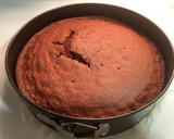 Foto del paso 5 de la receta: Tarta Red Velvet con sorpresa de piñata de cumpleaños