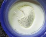 A picture of step 1 of Rabdi malai puri.