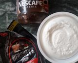 A picture of step 1 of Mango-Coffee Smoothie with Ice-cream & chocolate syrup.