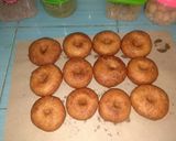 Foto langkah ke 3 dari resep Donat super duper irittttt.