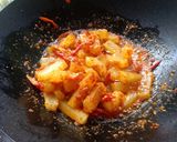 Foto langkah ke 3 dari resep Oseng Kikil Kentang Pedas.