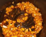 Pörkölt csirkemellből, tésztával recept fázis 1 fotója