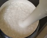 Foto langkah ke 2 dari resep Bubur Ayam Kuah Kuning.