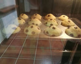 Foto del paso 4 de la receta: Magdalenas de nata con pepitas de chocolate