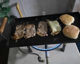 Foto del paso 4 de la receta: Sandwichs bife de chorizo a la chapa