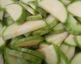 A picture of step 1 of Tindon ki bhujia.