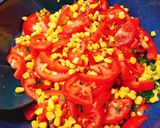 Hình bước làm 1 của món 💚 Salad Bắp, Cà Chua & Trứng Gà (Vegetarian)