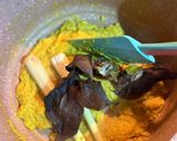 Foto langkah ke 4 dari resep Ikan Tuna Bumbu Kuning.