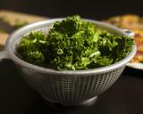 Foto del paso 8 de la receta: ¿Cómo preparar la col kale antes de cocinarla? #superalimento