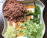 A picture of step 2 of Spaghetti With Tuna & Chicken Sausage.