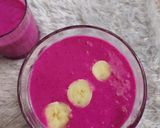 Foto langkah ke 3 dari resep 604. Smoothie Buah Naga Yogurt Pisang.