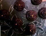 A picture of step 11 of Chocolate rose.