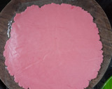 A picture of step 7 of Round shape cookies.
