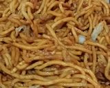 Foto langkah ke 4 dari resep Mie Goreng kubis Kecap.