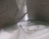 Foto langkah ke 3 dari resep Chocolatte Chiffon Cake.
