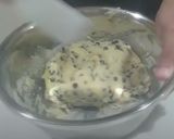 Foto del paso 2 de la receta: Galletitas con chips de chocolate sin manteca | fran cocina