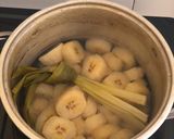 Foto langkah ke 1 dari resep Kolak pisang.