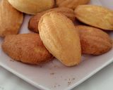 Une image de l'étape 1 de Madeleine au gâteau des anges.