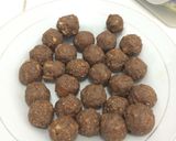 Foto langkah ke 6 dari resep Bola coklat simple (no oven).