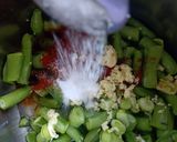 Une image de l'étape 3 de Des fèves vert en sauce.