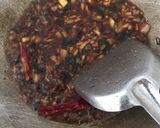 A picture of step 2 of Har Lok (Cantonese prawn style).
