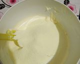 Foto langkah ke 2 dari resep 33. Bolu Susu Kukus.
