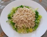 صورة لخطوة 2 من وصفة سلطة الخضار الباردة 🥦🥒🥔🥕