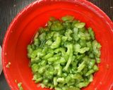 Foto langkah ke 1 dari resep Tumis pare pedas (gak pahit).