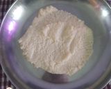 A picture of step 2 of Mawa Kachori.