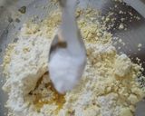 A picture of step 1 of Fafda/Chorafali.