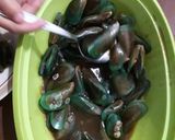 Foto langkah ke 5 dari resep Kerang hijau Saus Lada Hitam.