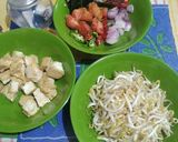 Foto langkah ke 1 dari resep Tumis toge +tahu cabe iris.