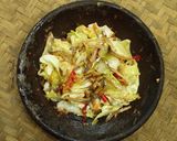 Foto langkah ke 4 dari resep Sambal Kol Goreng.